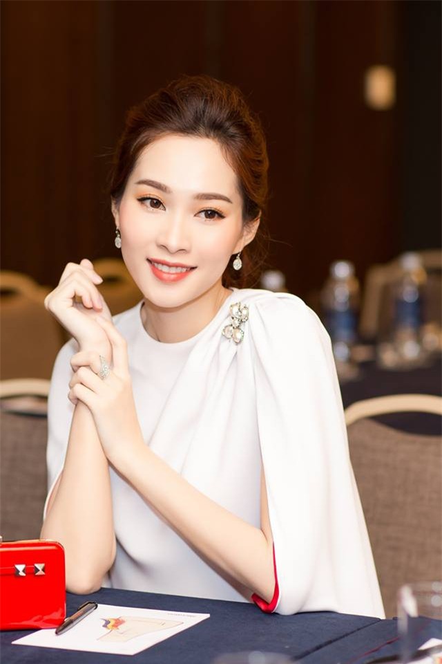 Những Bông hậu hiếm hoi không vướng nghi án thẩm mỹ của showbiz Việt - Ảnh 4.