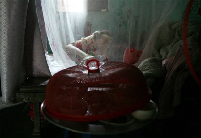 Hà Nội: Tận cùng nỗi đau, sự khốn khổ của một gia đình có nhiều người tâm thần - Ảnh 4.