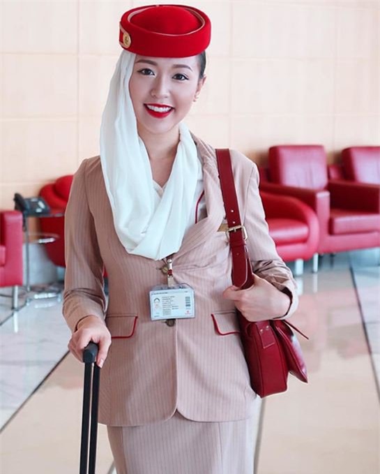 bi quyet bao ve guong mat luon cang mong, tuoi tre cua cac tiep vien hang khong - 4