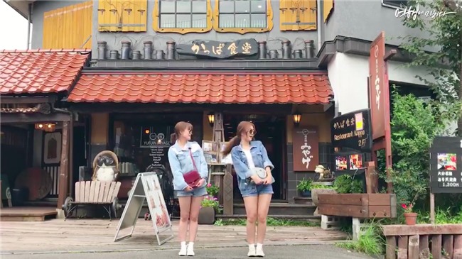 Clip siêu xinh xắn của 2 cô bạn Hàn Quốc đi du lịch cùng nhau: Thôi, cần bạn trai làm gì!-3