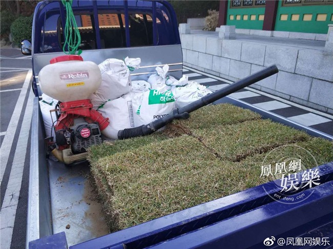 Đám cưới Song - Song trước giờ G: Nhân viên cật lực trang trí lễ đường cả dêm, sáng nay tiếp tục gấp rút hoàn thành - Ảnh 8.