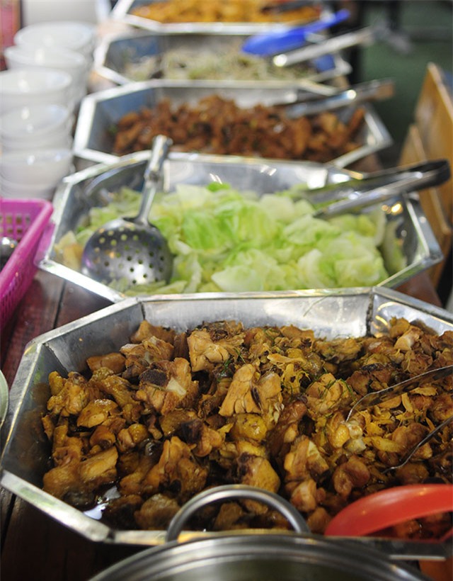 quán cơm người nghèo, quán cơm từ thiện