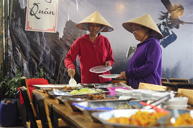 quán cơm người nghèo, quán cơm từ thiện