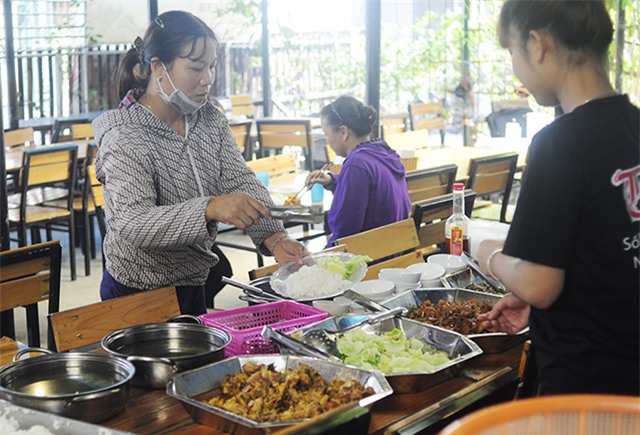 quán cơm người nghèo, quán cơm từ thiện