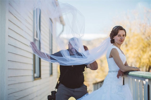 cuoi te ghe voi hau truong anh cuoi cua nhung nhiep anh gia "co tam nhat he mat troi" - 7