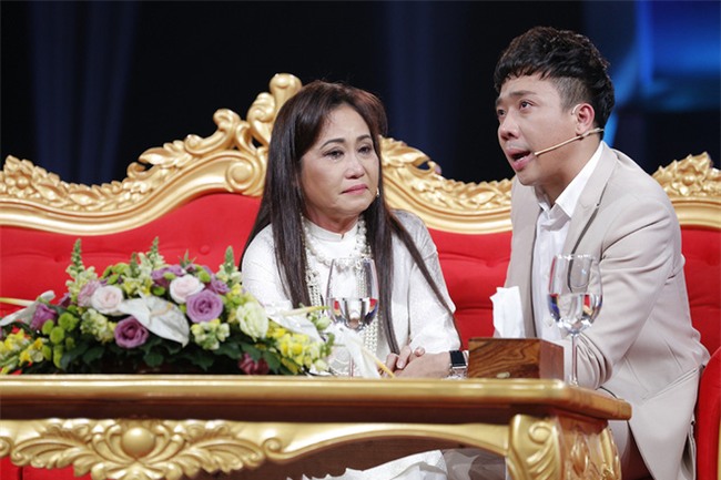 Trấn Thành giàn giụa nước mắt nghe Thanh Hằng kể về cuộc đời bị chồng đánh, tới mức tự tử - Ảnh 3.