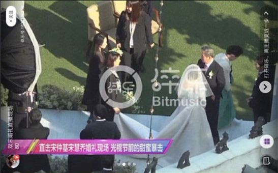 nhung hinh anh dau tien ve 2 chiec vay cuoi cuc hoanh trang cua song hye kyo! - 6