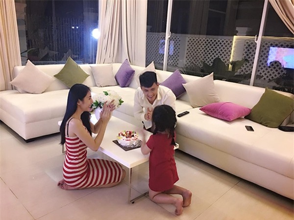 Bất ngờ trước hình ảnh mới nhất của con gái Công Vinh - Thủy Tiên: Mới 4 tuổi mà đã lớn thế này! - Ảnh 5.