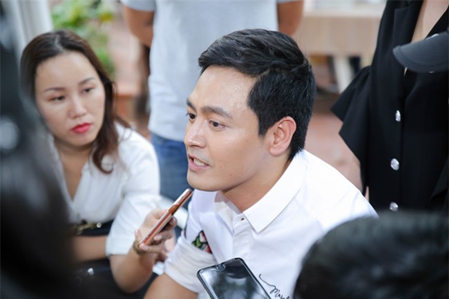 MC Phan Anh: 'Dung la toi bi cam song' hinh anh 1