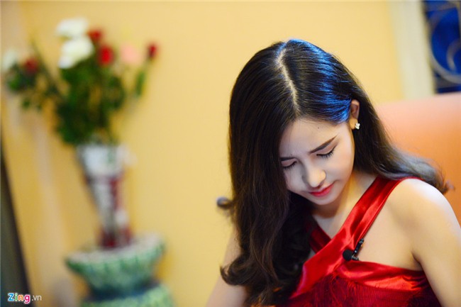 Nhan sac gay tranh cai cua Tan Hoa hau Dai duong giua doi thuong hinh anh 3