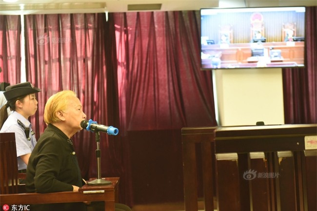 Cả phiên tòa chết lặng khi nghe lý do bà mẹ 83 tuổi siết cổ con đến chết - Ảnh 1.