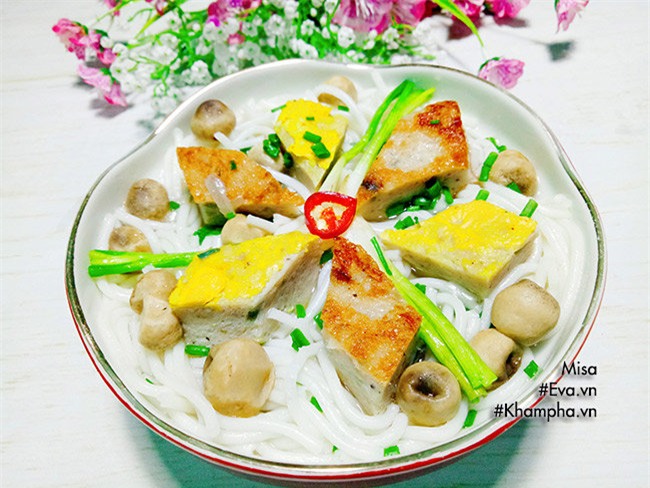 banh canh cha ca dam da, hap dan ca nha boi vi thom ngon - 14