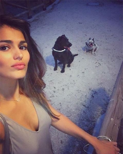 Trai đẹp Isco bị phát hiện hẹn hò bí mật với diễn viên đồng hương - Ảnh 10.