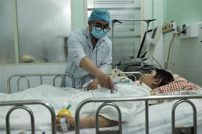 “Giữ cây hay giữ trái” – Đôi vợ chồng sắp đón con gái đầu lòng thì tai họa bất ngờ ập đến - Ảnh 1.