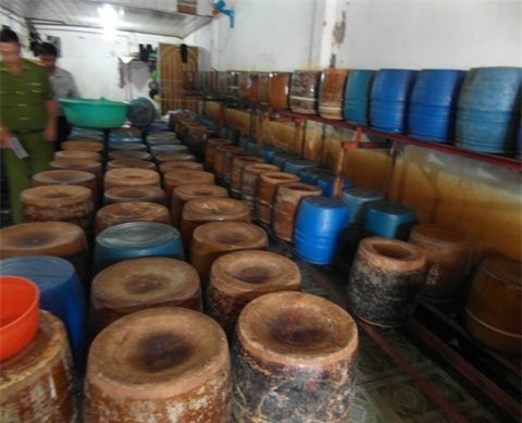 Những thực phẩm Việt thường được ủ hóa chất lạ của Trung Quốc bán “nhập nhèm” ở các chợ