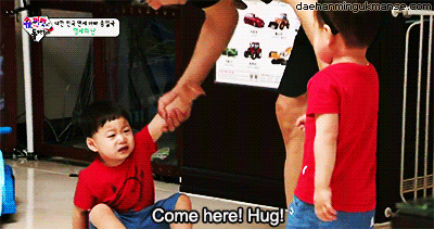 Ông bố quốc dân xứ Hàn và cách dạy 3 con sinh ba đến chuyên gia tâm lý cũng phải khen ngợi - Ảnh 8.