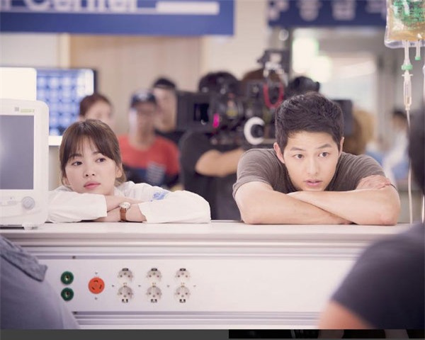 nhung cot moc choi loi trong con duong tinh yeu cua song joong ki - song hye kyo - 4