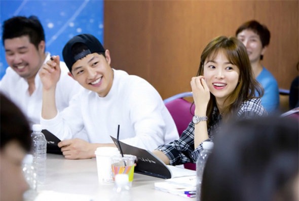 nhung cot moc choi loi trong con duong tinh yeu cua song joong ki - song hye kyo - 1