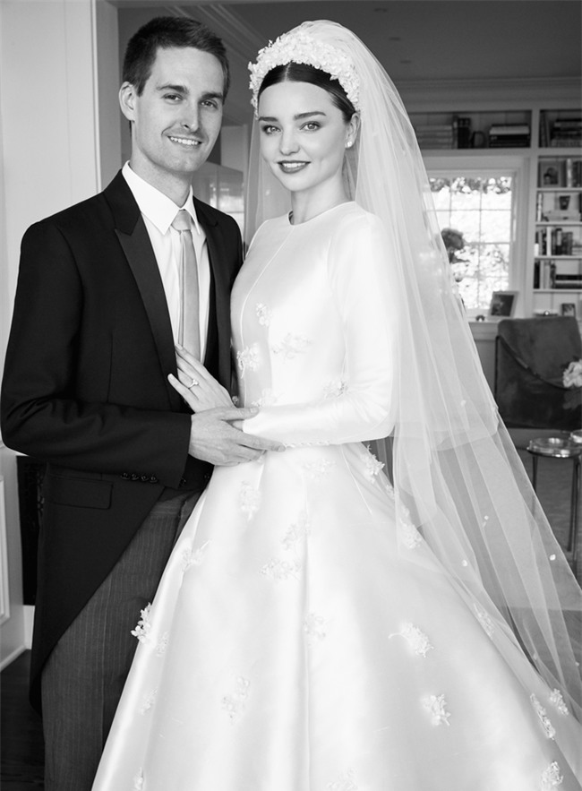 Khám phá hơn 79 váy cưới dior mới nhất  cdgdbentreeduvn