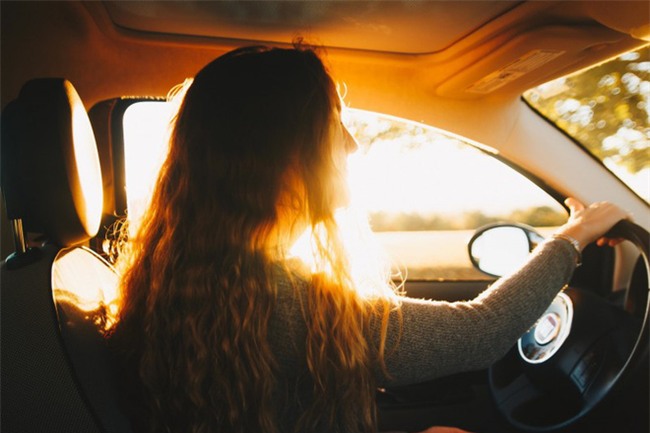 Yêu thương con riêng của bạn gái như con ruột, đến một ngày ông cay đắng nhận ra sự thật về mẹ con họ - Ảnh 1.