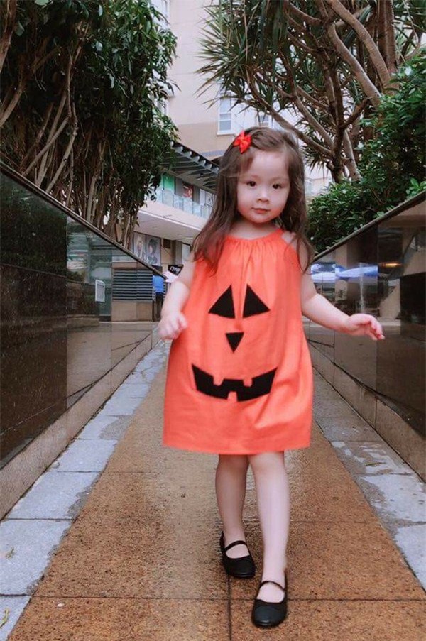 3 ba me showbiz viet noi tieng nuoi day con cuc kheo, giup tre tu lap - 7