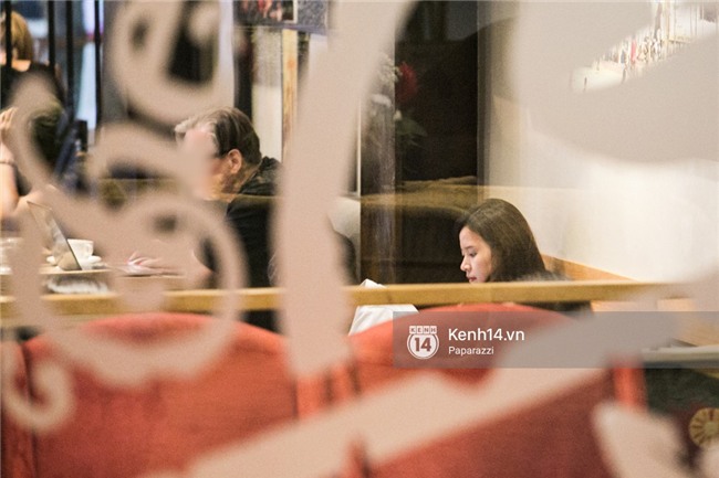 HOT: Midu đi với bạn trai mới, chạm trán Thúy Vi giữa phố đi bộ - Ảnh 10.