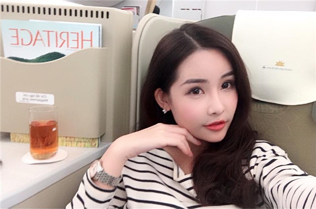 Cuộc sống sang chảnh trải đầy hàng hiệu của Tân Hoa hậu Đại dương Lê Âu Ngân Anh - Ảnh 15.