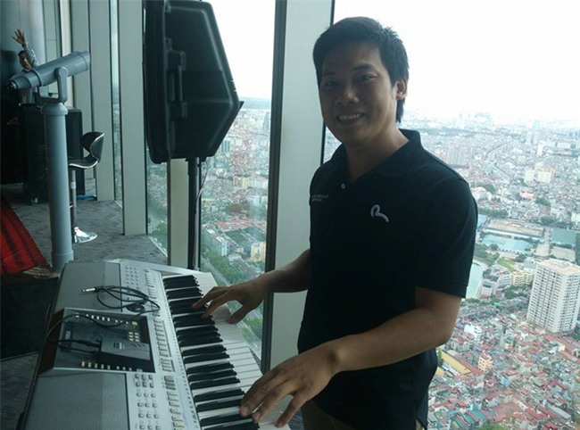 Thay giao vo tu mua 'Dan ga con' cho hoc sinh de thuoc bai hinh anh 3