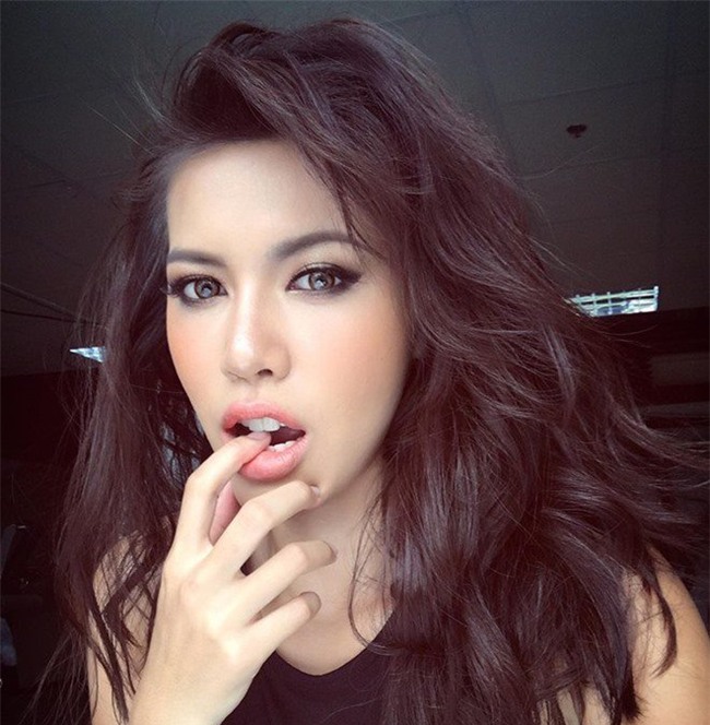 ai trong so my nhan viet la nguoi so huu doi moi teu quyen ru nhat? - 1