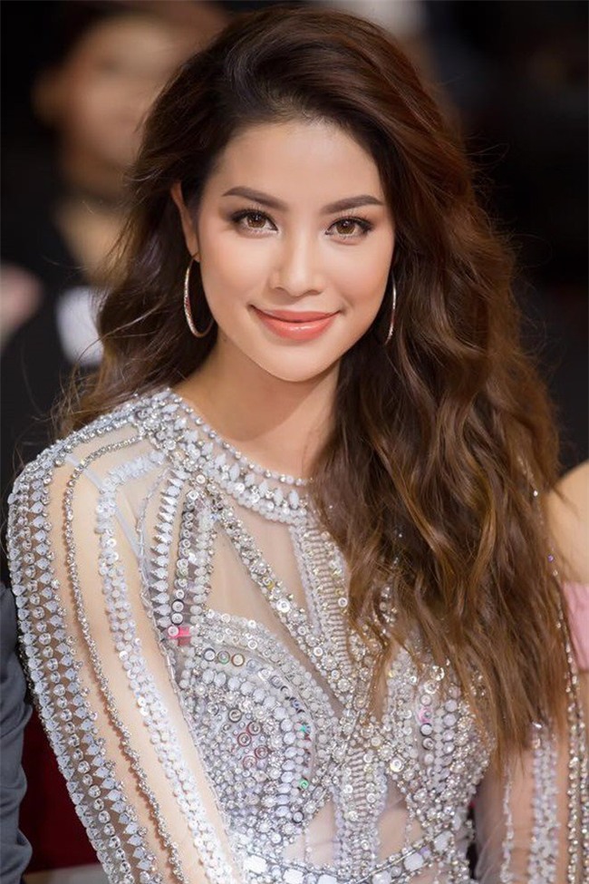 ai trong so my nhan viet la nguoi so huu doi moi teu quyen ru nhat? - 6