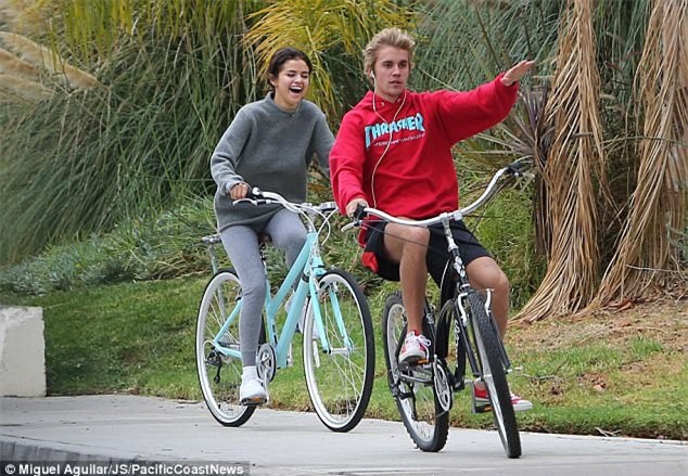 Đây là tình sử của Justin và Selena suốt 7 năm qua: Dài và dai chẳng kém Cô dâu 8 tuổi! - Ảnh 1.