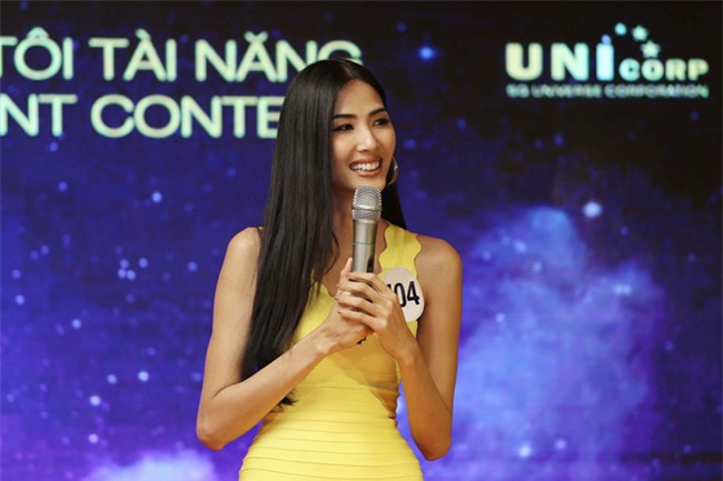 Thi sinh Hoa hau Hoan vu Viet Nam coi phang vay nhay boc lua hinh anh 9