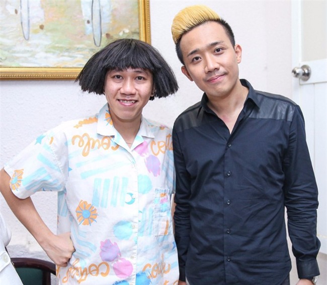 Bạn đã xem chưa: Trấn Thành - Hari Won đồng vợ đồng chồng mắng Anh Đức té tát vì ki bo trong ngày sinh nhật! - Ảnh 3.