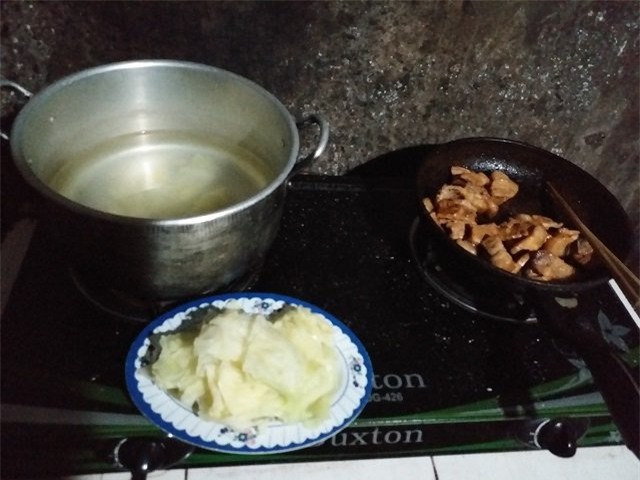 ha noi: nguoi phu nu 29 tuoi de son son 8 con sau 12 nam ket hon - 6