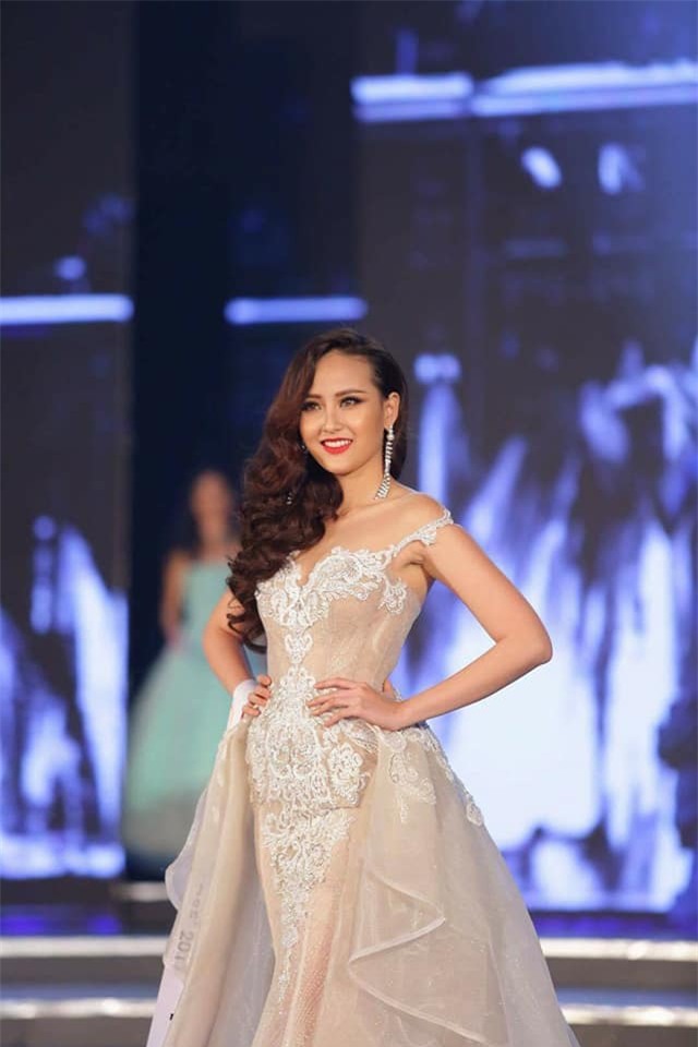 Đi thi trong âm thầm, Khánh Ngân xuất sắc đăng quang Hoa hậu Sắc đẹp Hoàn cầu 2017-6