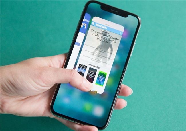 Apple đã làm ra chiếc iPhone X như thế nào?
