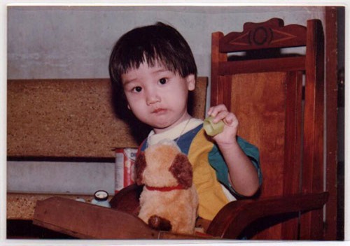 Vào giảng đường bằng xe lăn, 9X Việt trở thành “người hùng” trên đất Mỹ