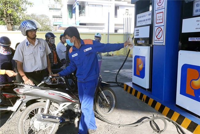 giá xăng,tăng giá xăng,điều chỉnh giá xăng,giá xăng dầu