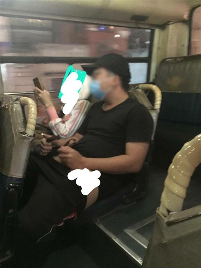 Nữ sinh Sài Gòn bị kẻ biến thái trên xe buýt đuổi đánh rách mí mắt, cha phải đưa đi khâu - Ảnh 2.