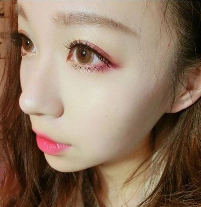 ky cang nhung toi gian makeup mat chinh la bi quyet cua phu nu nhat - 7