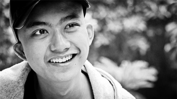 Chàng trai ung thư trong câu chuyện bánh đúc có xương ra đi ở tuổi 20: Dang dở mong ước được chụp ảnh cưới với bạn gái - Ảnh 6.