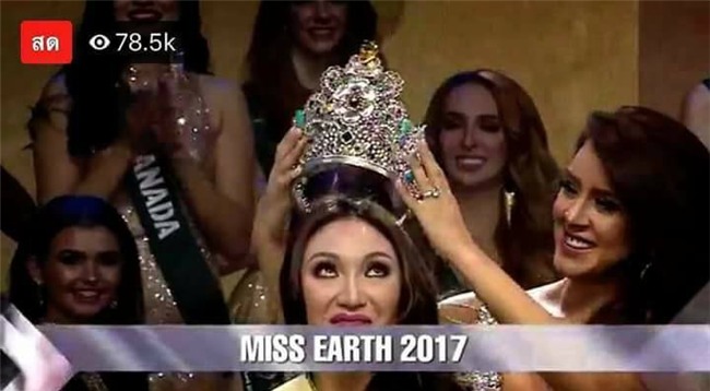 Sự chênh lệch nhan sắc của Hoa hậu Trái đất trước và sau photoshop: Cứ như ảnh avatar facebook và ảnh bị tag vào!-14