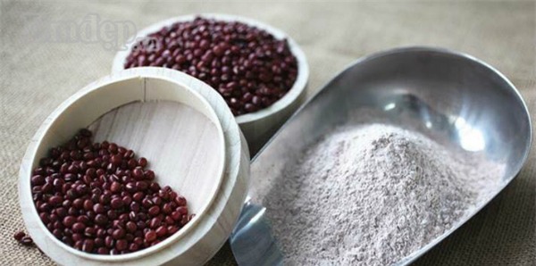 Nàng 9x bật mí cách tắm trắng bằng nguyên liệu đơn giản, hiệu quả sau 2 tháng