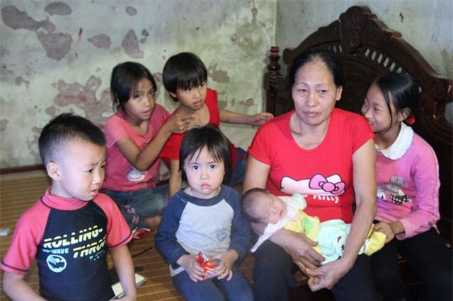 canh sinh hoat trong gia dinh nguoi me 29 tuoi, sinh 8 con o ha noi - 3
