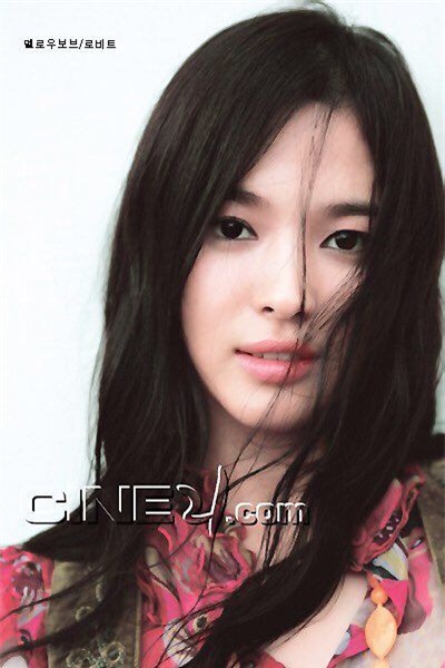 19 năm nhìn lại nhan sắc của Song Hye Kyo: Thì ra đây là lý do tường thành mãi không thể bị đạp đổ - Ảnh 16.