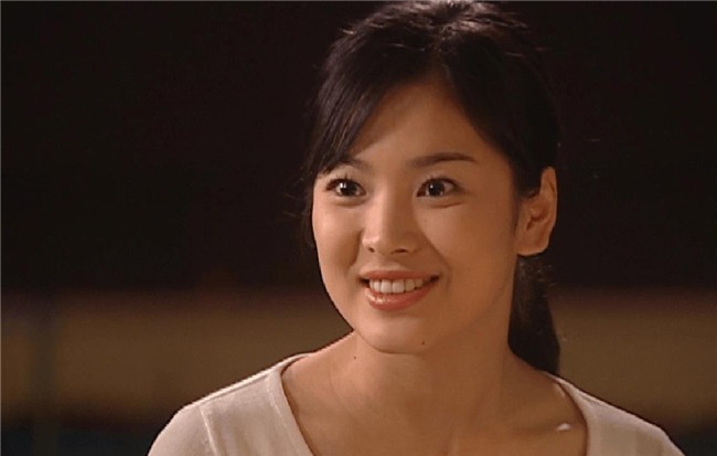 19 năm nhìn lại nhan sắc của Song Hye Kyo: Thì ra đây là lý do tường thành mãi không thể bị đạp đổ - Ảnh 9.