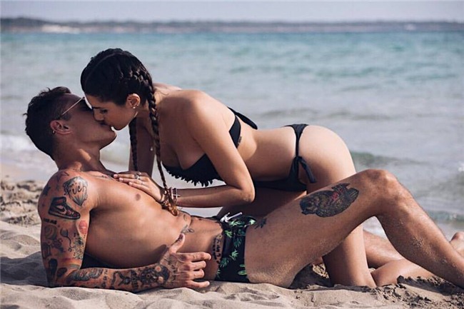 Chàng trai này là cặp đôi hoàn hảo của người đẹp bóng rổ sexy nhất hành tinh - Ảnh 10.