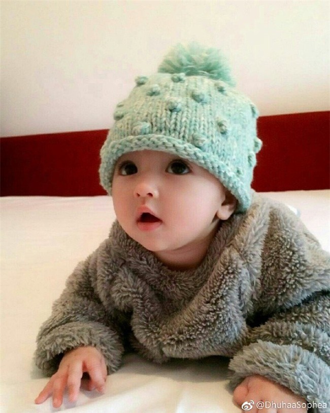 Lại thêm 1 em bé lai có đôi mắt đẹp hút hồn khiến fan hâm mộ “phát sốt” - Ảnh 4.