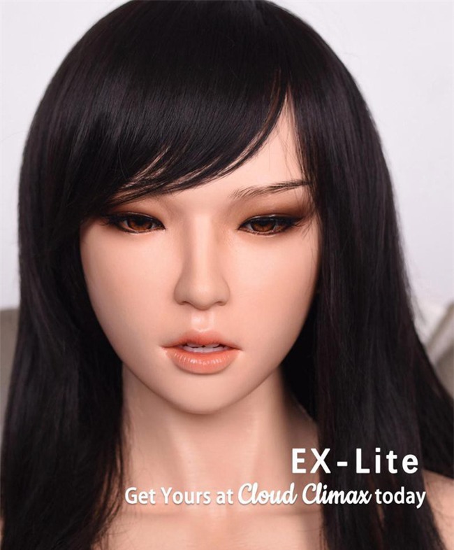Robot DS Doll Robotic Head biết ca hát, lắng nghe và trò chuyện giống như con người. Ảnh: SWNS