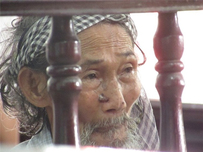 Tòa miễn hình phạt cho cụ ông 84 tuổi bị con đòi bỏ tù - Ảnh 3.